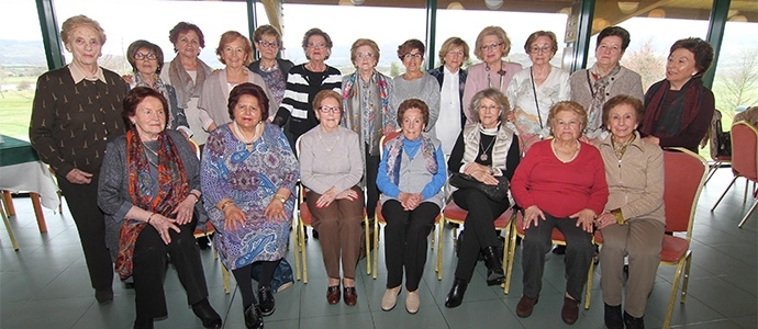 SODERCAN informa a las mujeres artesanas y emprendedoras sobre el programa de apoyo a la creacin de empresas 