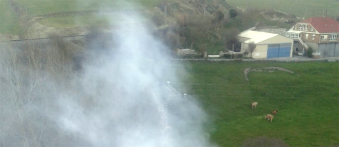 Sofocados dos pequeos incendios en Caeda y Celada de los Calderones