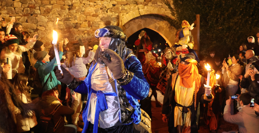 Sus Majestades de Oriente llevan su magia al Castillo de Arg�eso