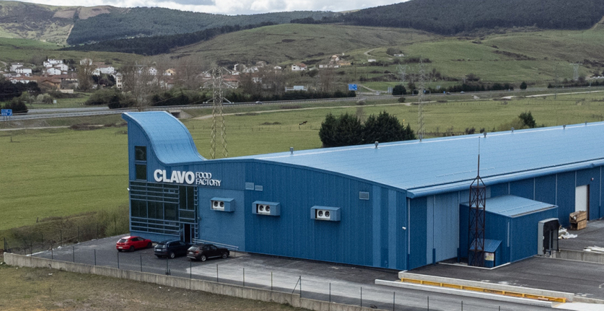 Susinos anuncia en Campoo el incremento de las ayudas destinadas a las industrias agroalimentarias para mejorar su competitividad