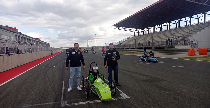 El Team Cantabria Montesclaros arrasa en el circuito de Navarra