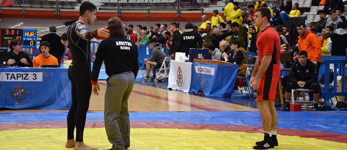 Toms Ramos, oro en el Campeonato de Espaa de artes marciales mixtas
