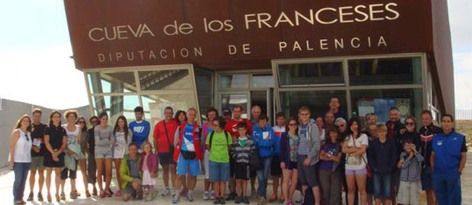 Un total de 10.700 personas ha visitado la Cueva de los Franceses este ao