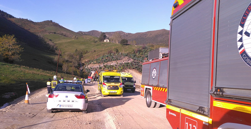 Un operario de 62 aos fallece arrollado por su propio camin, sin nadie en la cabina, mientras realizaba mejoras en una carretera