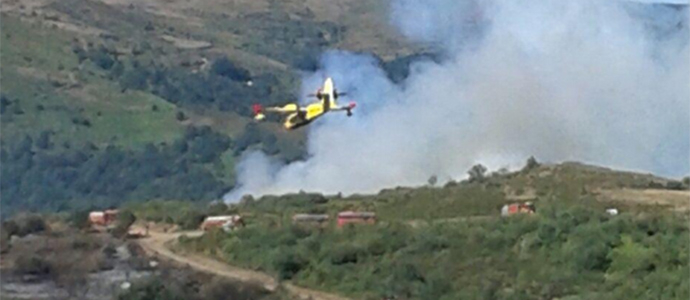 Los trabajos de extincin ponen fin al incendio de Valderredible