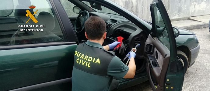 Tres detenidos por robos en interior de vehculos estacionados en playas de Galizano, Langre y Liencres
