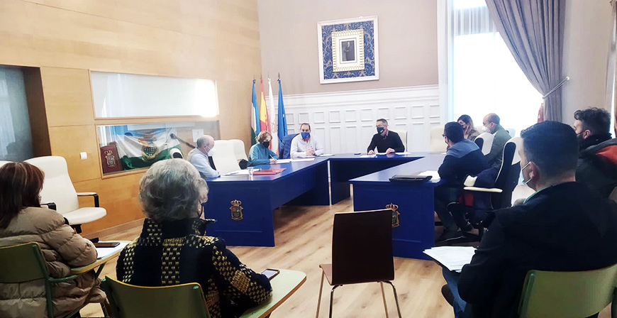 Enmedio presenta por unanimidad una mocin conjunta para pedir a Sanidad soluciones urgentes contra los problemas mdicos de la comarca
