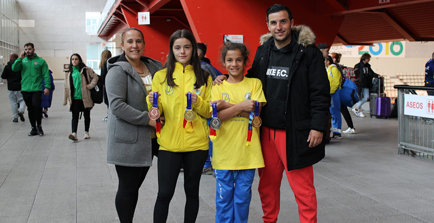 Tres oros y un bronce para la luchadora Iris Garca en los campeonatos de Gijn y Guadalajara
