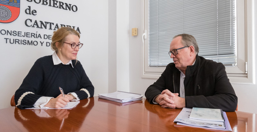 Turismo colaborar en la financiacin de las obras del albergue que el Ayuntamiento de Campoo de Yuso est rehabilitando a orillas del Embalse 