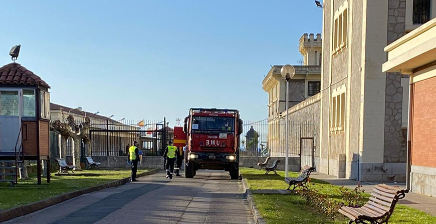 La UME centra sus trabajos de desinfeccin en Cantabria en hospitales y centros de salud