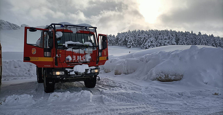 La UME finaliza el ejercicio de instruccin en ambiente invernal con un simulacro