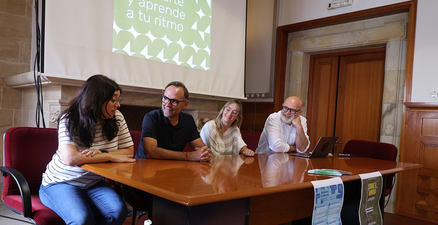 UNATE presenta en Reinosa su programa para el curso 2026-27 con nuevas oportunidades de aprendizaje y participaci�n para las personas mayores