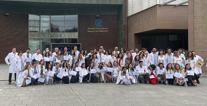 Valdecilla celebra el acto de despedida de los cien residentes que finalizan este ao su formacin especializada