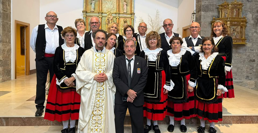 Valdeolea dice adi�s al sacerdote Emilio Maza tras 16 a�os de labor parroquial