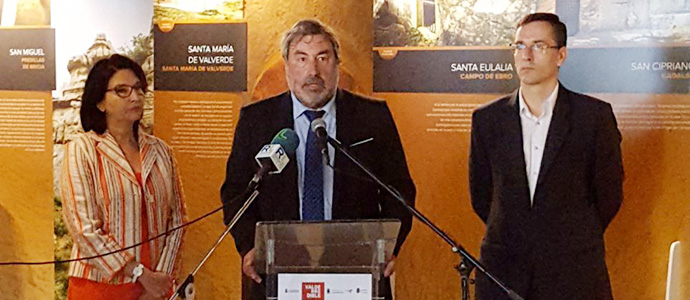Valderredible muestra su arte nico en Laredo