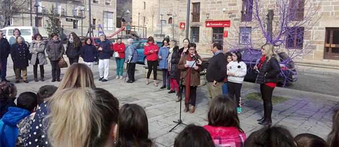 Valderredible se sum a los actos reivindicativos por el 8M