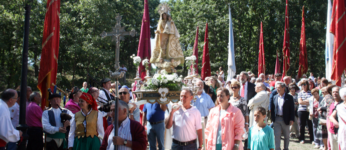 Los vallucos homenajearon a La Virgen de La Velilla