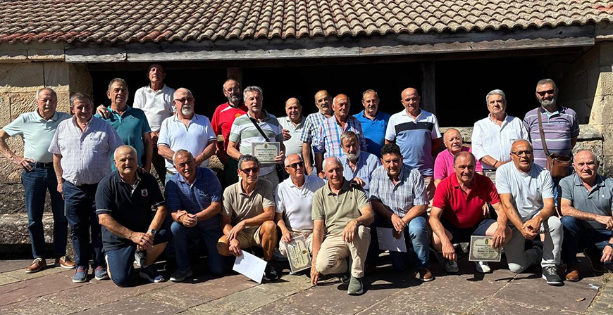 Los vecinos de Campoo de Yuso nacidos en 1955, 1956 y 1957 celebraron un encuentro de hermandad