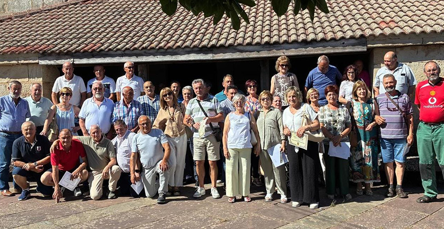 Los vecinos de Campoo de Yuso nacidos en 1955, 1956 y 1957 celebraron un encuentro de hermandad