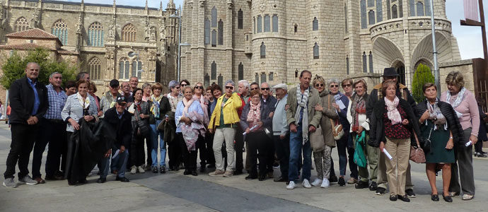 Los vecinos de Campoo de Yuso viajaron a Astorga