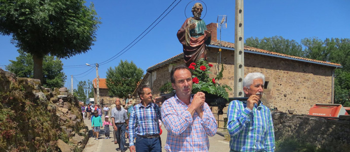 Los vecinos de Castrillo del Haya festejaron a San Pedro