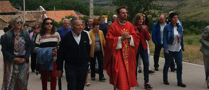 Los vecinos de Castrillo del Haya festejaron a San Pedro