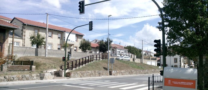 Los vecinos de Nestares, preocupados por la inseguridad en la CA-183