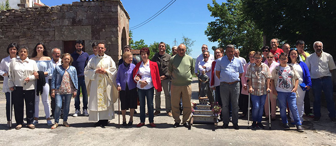 Los vecinos de San Martn de Hoyos festejan a San Antonio