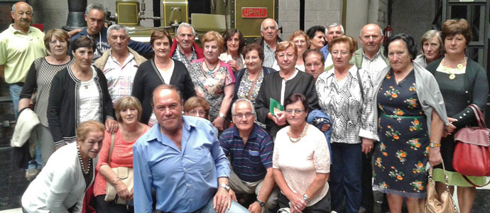 Los vecinos de Campoo de Suso visitaron Langreo y Gijn