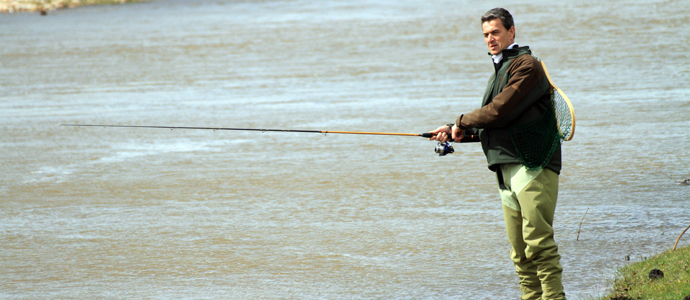 La veda se abre en el Pantano del Ebro