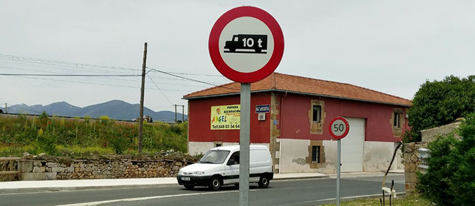 Los vehculos con ms de 10 toneladas no podrn circular por la calle Real de Matamorosa