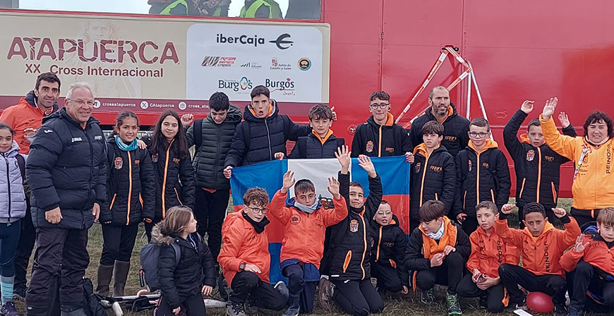 Una veintena de atletas del Reinosa Running participan en el XX Cross Internacional de Atapuerca