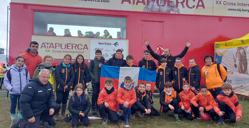 Una veintena de atletas del Reinosa Running participan en el XX Cross Internacional de Atapuerca