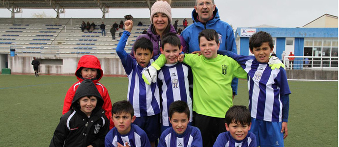 Victoria de los benjamines del Naval sobre el Bathco de Los Corrales 