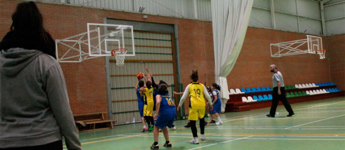 Victoria y derrota sobre la bocina para las jugadoras de baloncesto de Enmedio
