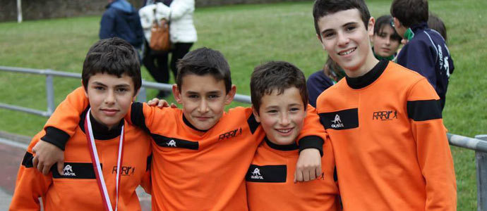 Victoria de Jorge Saiz en los 60 metros vallas del Campeonato Regional de Menores