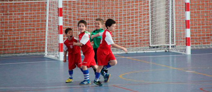 Victoria por partida doble de los prebenjamines del CD Naval