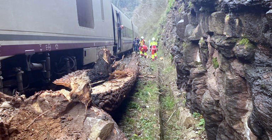 El viento provoca ms de 250 incidencias en Cantabria