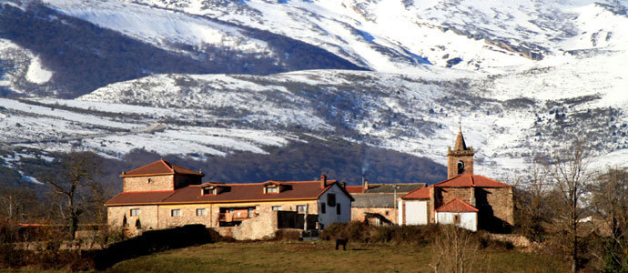 Villacantid, a los pies de la montaa