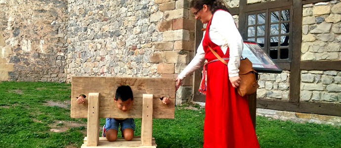 Visitas medievales en el Castillo de Argeso
