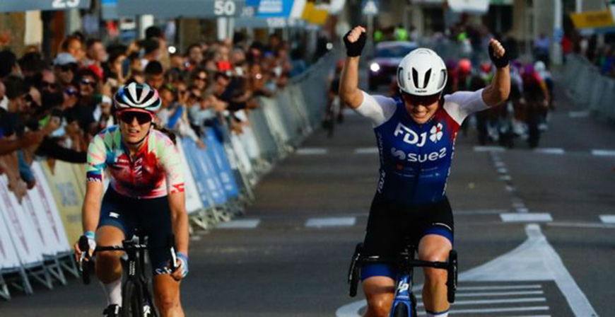 La Vuelta femenina ha transitado hoy por Campoo