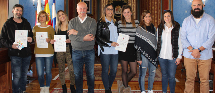 El Woody gana el concurso de disfraces para establecimientos hosteleros de Reinosa
