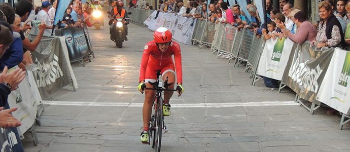 Xabier Mikel Azparren y Miriam Gardachal,  campeones de Espaa junior contra el reloj 