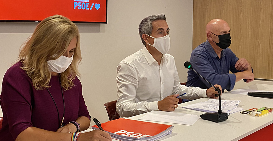 Zuloaga formaliza su candidatura a encabezar la delegacin del PSOE de Cantabria en el 40 Congreso Federal