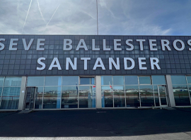 El aeropuerto Seve Ballesteros recuperar en otoo la conexin con Alicante y contar con vuelos a Palma de Mallorca a lo largo del ao