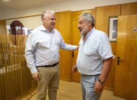 El alcalde de Valderredible solicita la colaboracin del Gobierno de Cantabria para la difusin de las ermitas rupestres
