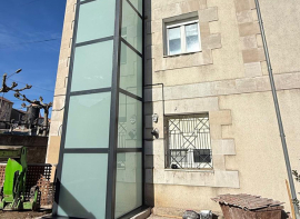 El ascensor de la Casa Consistorial de Valdeolea sigue pendiente de conexi�n el�ctrica tras finalizar las obras hace m�s de un mes