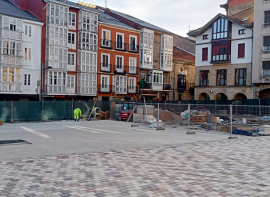El Ayuntamiento de Reinosa abre al paso peatonal la parte central de la Plaza de Espa�a