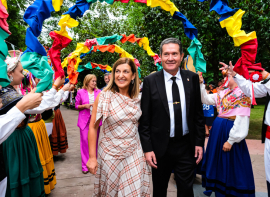 Buruaga reconoce el arraigo a la tierra de los c�ntabros que emigraron a Am�rica: 