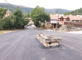 Campoo de Suso afronta la recta final del asfaltado de once pueblos